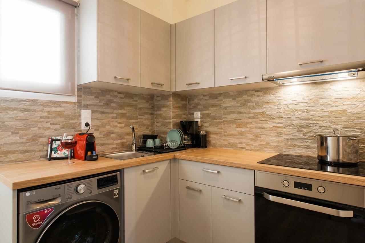 Lovely Renovated Apartment Walk To Acropolis Athènes Extérieur photo