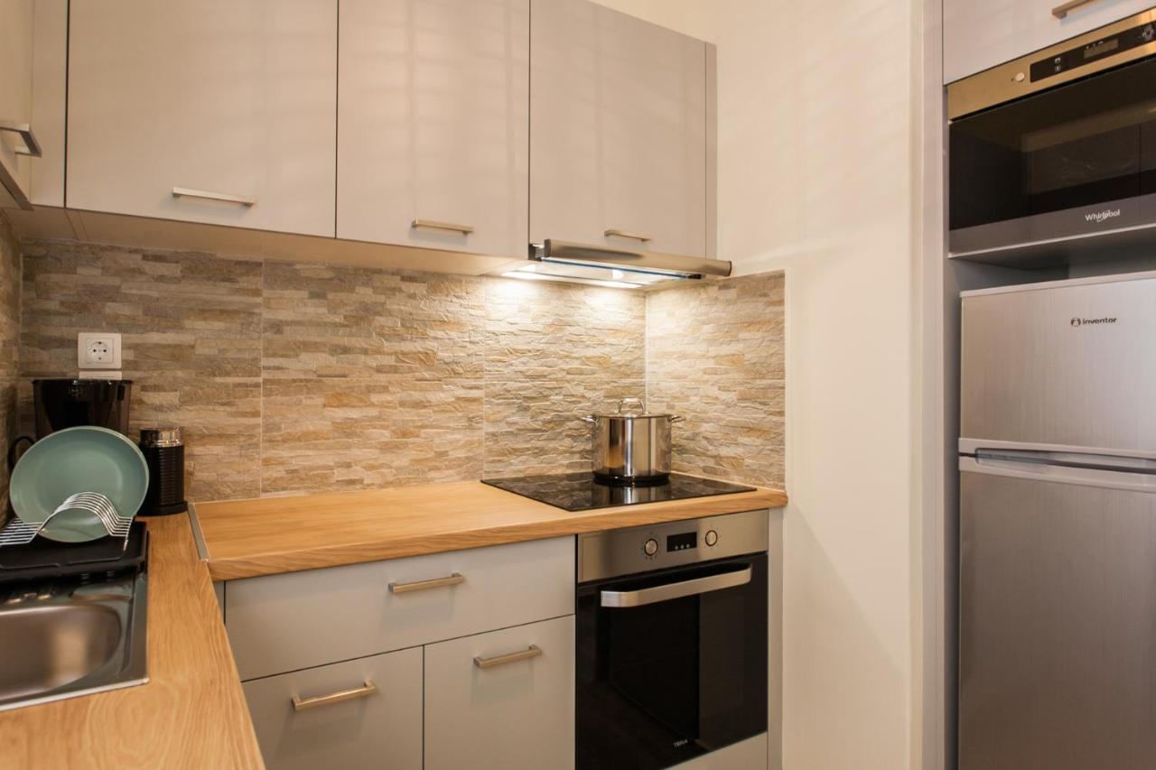 Lovely Renovated Apartment Walk To Acropolis Athènes Extérieur photo