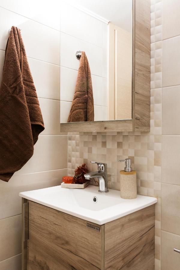 Lovely Renovated Apartment Walk To Acropolis Athènes Extérieur photo